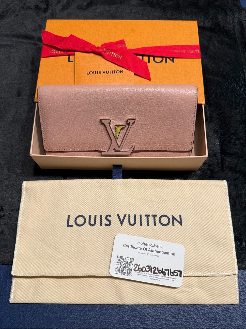 Louis Vuitton Dusty Rose Leather Capucines Wallet with COA